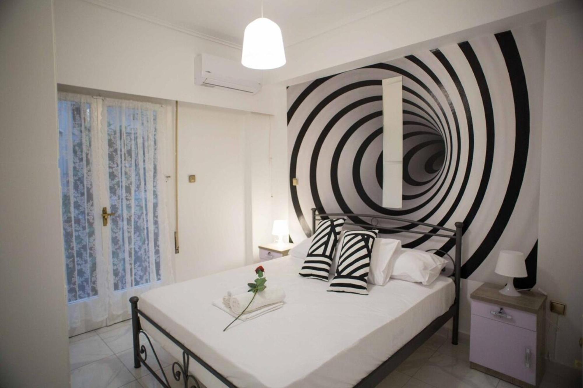פיראוס Cozy Apartment With Sea View Next To Marina Zeas מראה חיצוני תמונה
